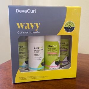 DevaCurl Wavy Curls-on-the-go Travel Set NIB